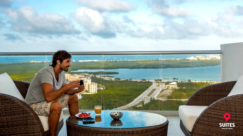 Imagen de la habitación del Hotel Suites Malecon Cancun. Foto 3