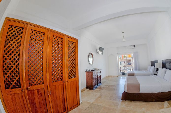 Imagen de la habitación del Hotel Suites Mar Elena. Foto 11