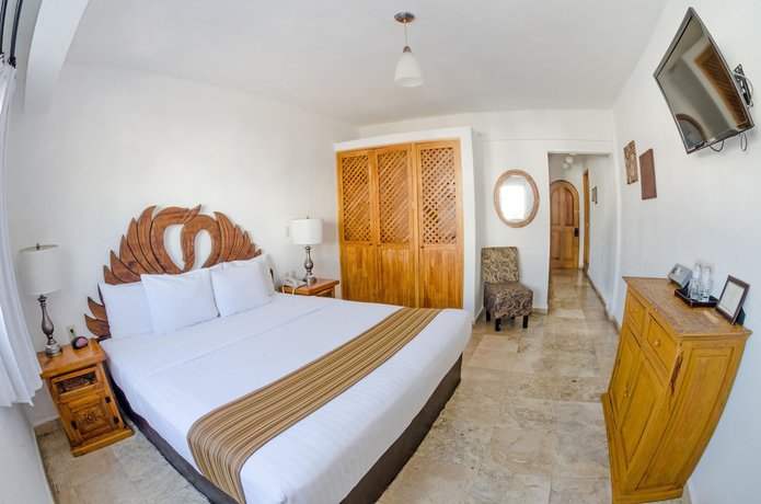 Imagen de la habitación del Hotel Suites Mar Elena. Foto 12