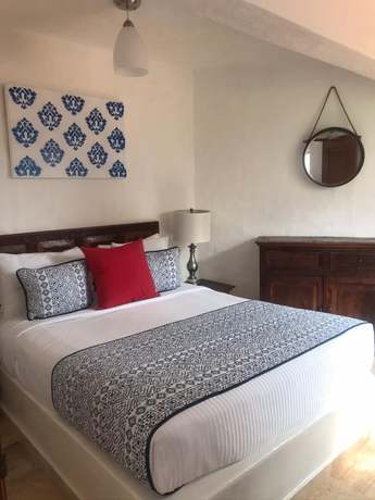 Imagen de la habitación del Hotel Suites Mar Elena. Foto 13