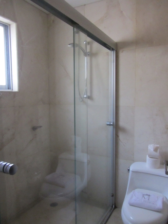 Imagen de la habitación del Hotel Suites Masliah. Foto 2