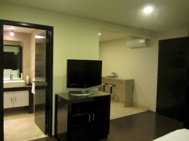 Imagen de los interiores del Hotel Suites Masliah. Foto 15