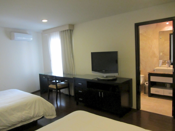 Imagen de la habitación del Hotel Suites Masliah. Foto 13