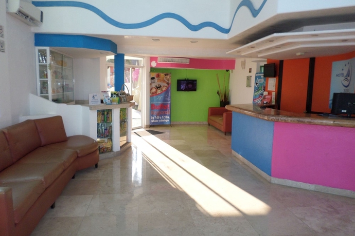 Imagen de los interiores del Hotel Suites Mediterraneo. Foto 17