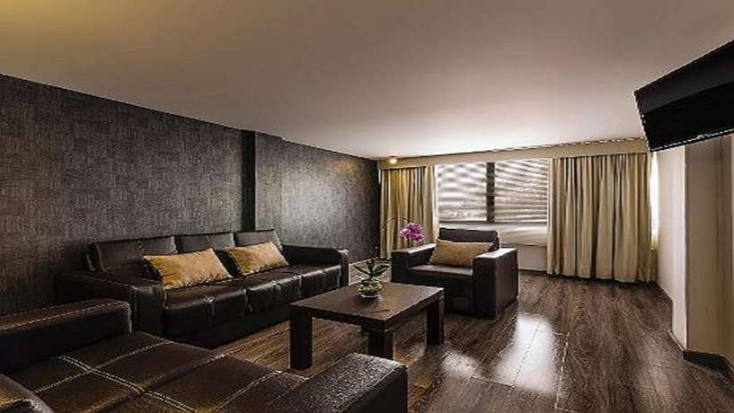 Imagen de la habitación del Hotel Suites Meson del Cid. Foto 10
