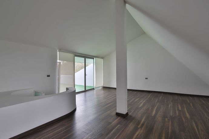 Imagen de la habitación del Hotel Suites Meson del Cid. Foto 18