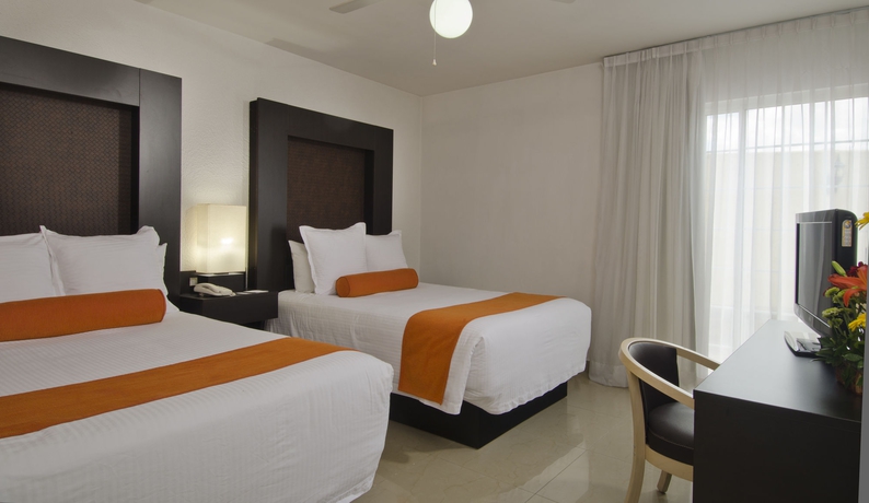 Imagen de la habitación del Hotel Suites Mexico Plaza Campestre. Foto 3