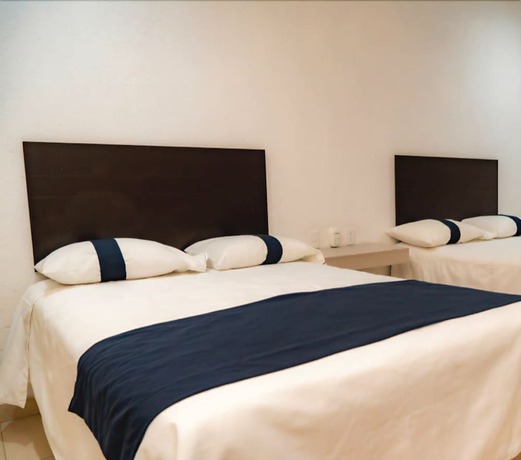 Imagen de la habitación del Hotel Suites Mil&aacute;n Room. Foto 7