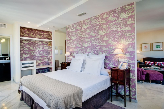 Imagen de los interiores del Hotel Suites Murillo Alcazar. Foto 11