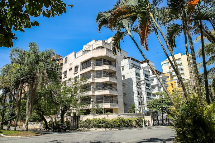 Imagen general del Hotel Suites Natalia Enseada. Foto 1