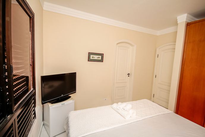Imagen de la habitación del Hotel Suites Natalia Enseada. Foto 11