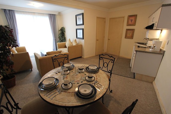 Imagen de la habitación del Hotel Suites Newton. Foto 14