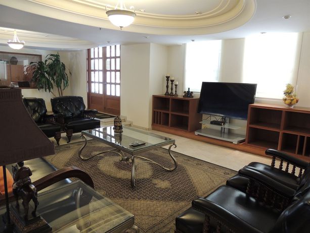 Imagen de los interiores del Hotel Suites Obelisk. Foto 15