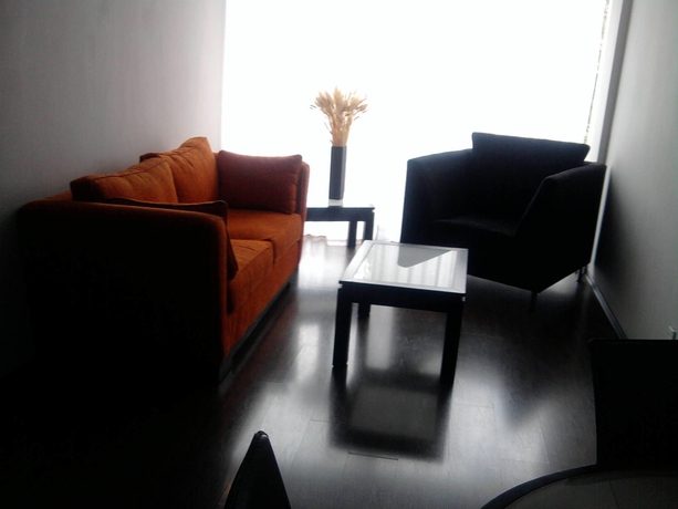 Imagen de los interiores del Hotel Suites Parioli. Foto 6
