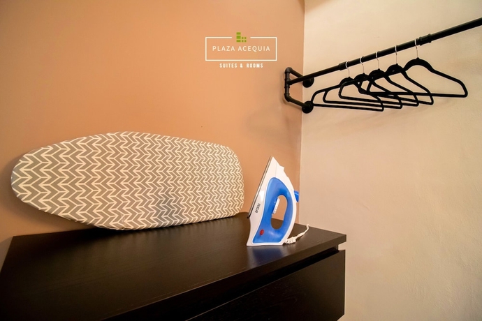 Imagen de la habitación del Hotel Suites Plaza Acequia. Foto 6