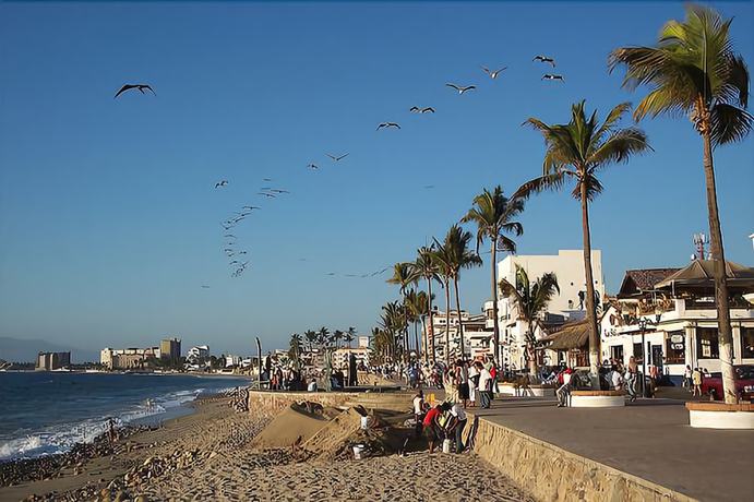Imagen de los exteriores del Hotel Suites Plaza Del Rio - Family Malecon Centro. Foto 13