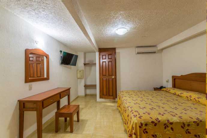 Imagen de la habitación del Hotel Suites Poliforum Inn, Le&oacute;n. Foto 10