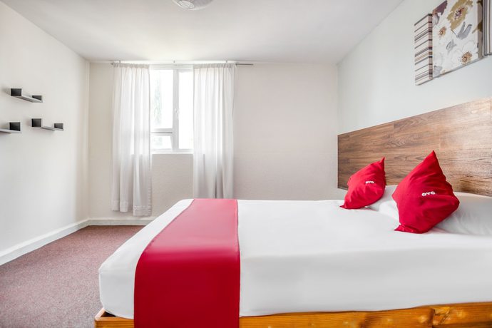 Imagen de la habitación del Hotel Suites Puebla. Foto 8