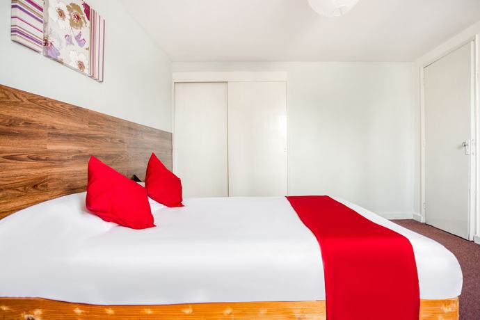 Imagen de la habitación del Hotel Suites Puebla. Foto 17