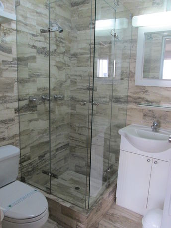 Imagen de la habitación del Hotel Suites Real. Foto 3