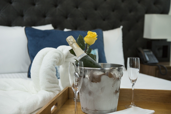 Imagen de la habitación del Hotel Suites Rio Elba. Foto 8