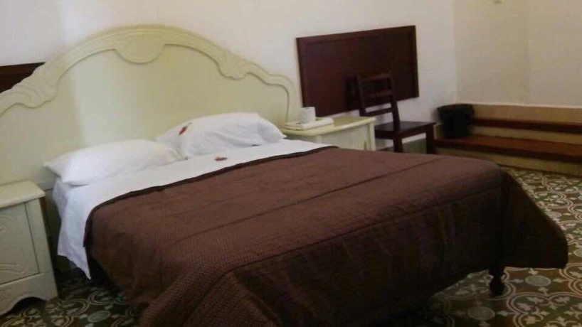 Imagen de la habitación del Hotel Suites Ripoll C&oacute;rdoba. Foto 2