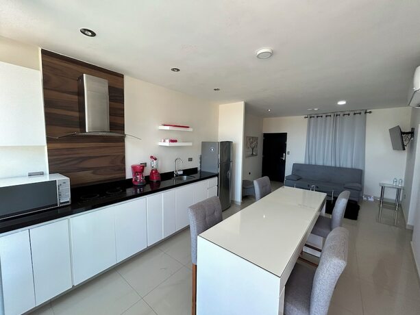 Imagen general del Hotel Suites Rubi. Foto 10