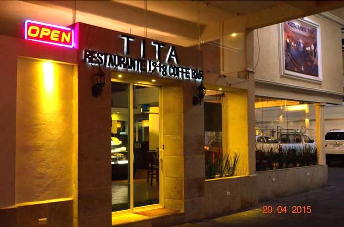 Imagen del bar/restaurante del Hotel Suites Santa Teresa. Foto 5