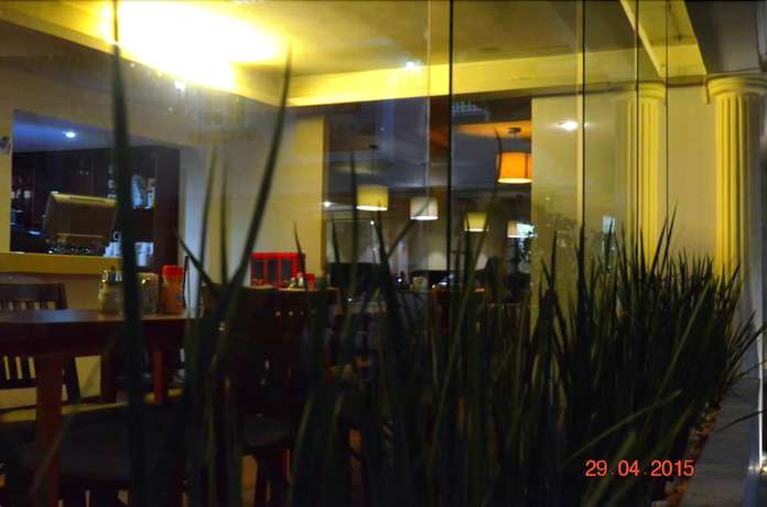 Imagen del bar/restaurante del Hotel Suites Santa Teresa. Foto 6