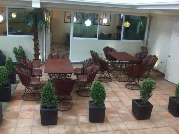 Imagen de los exteriores del Hotel Suites Santa Teresa. Foto 15