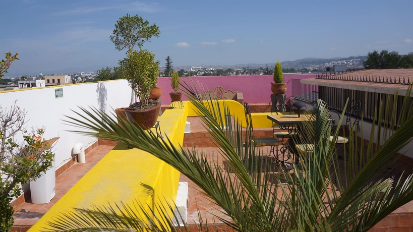 Imagen de los exteriores del Hotel Suites Sofia. Foto 6