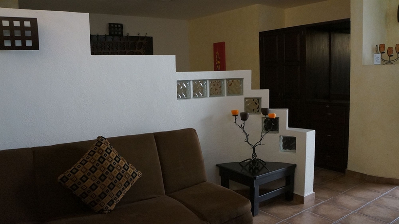 Imagen de los interiores del Hotel Suites Sofia. Foto 10
