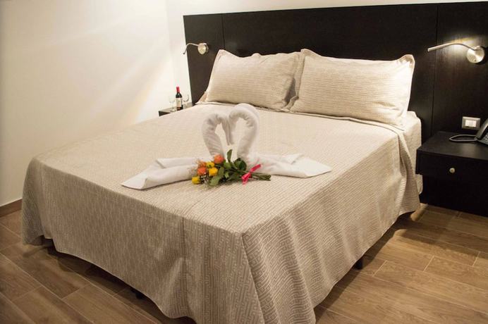 Imagen de la habitación del Hotel Suites Terraza Imperial. Foto 10