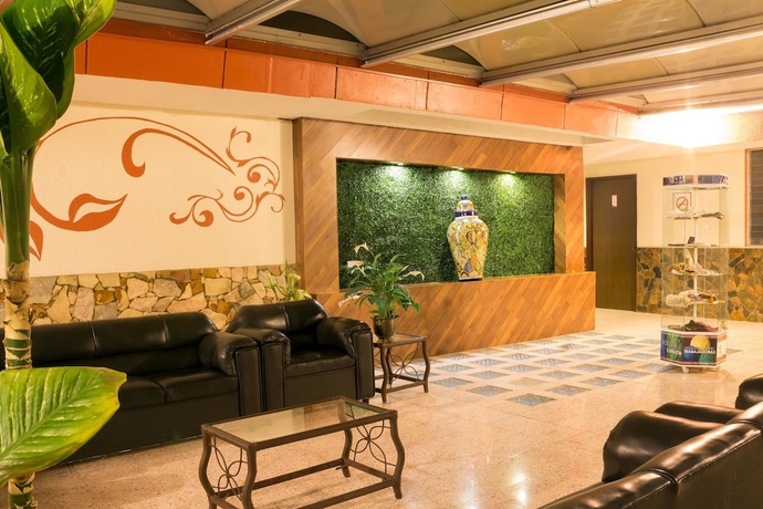 Imagen de los interiores del Hotel Suites Teziutlan. Foto 19