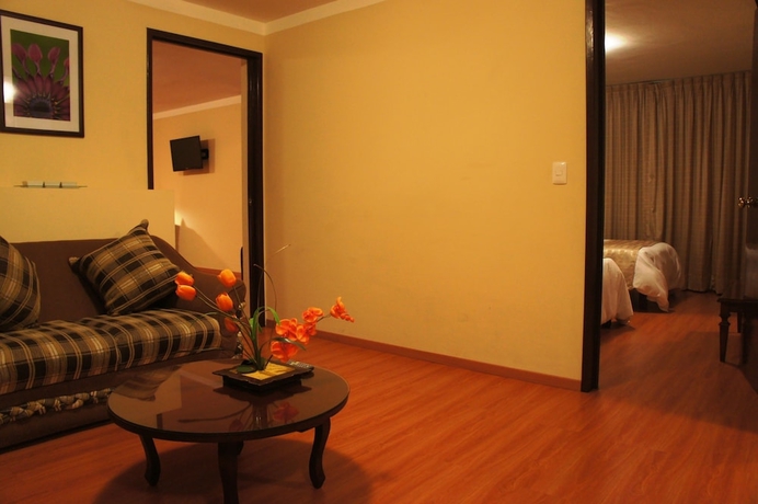 Imagen de la habitación del Hotel Suites Teziutlan. Foto 10