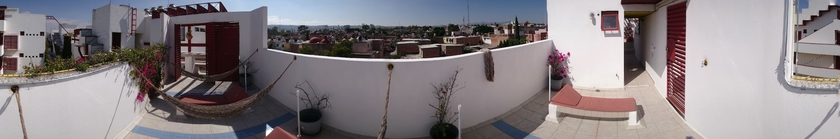 Imagen de los exteriores del Hotel Suites Tg. Foto 13