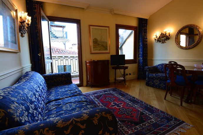 Imagen de la habitación del Hotel Suites Torre dell'Orologio. Foto 7