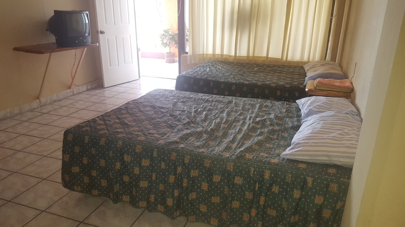 Imagen de la habitación del Hotel Suites Tropicana Ixtapa. Foto 6