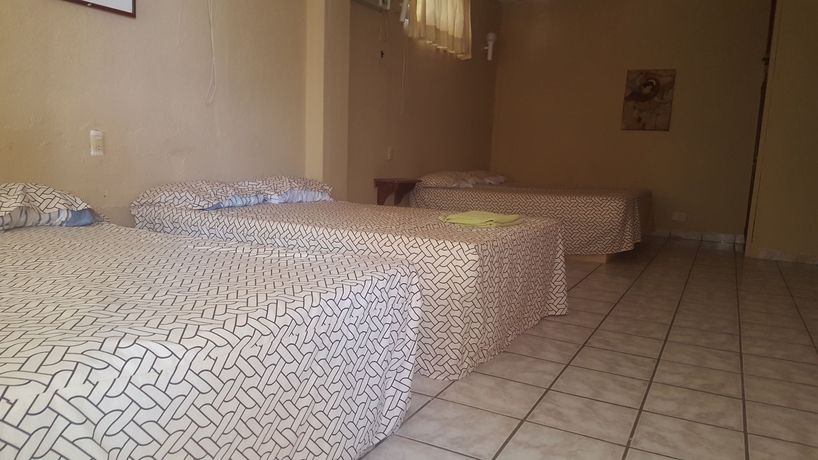 Imagen de la habitación del Hotel Suites Tropicana Ixtapa. Foto 7