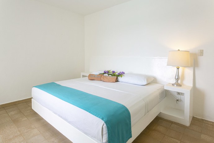 Imagen de la habitación del Hotel Suites Turquesa. Foto 4