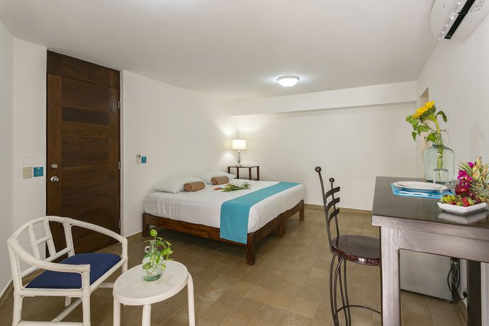 Imagen de la habitación del Hotel Suites Turquesa. Foto 7