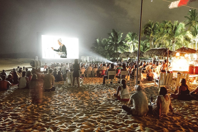 Imagen de los interiores del Hotel Suites Villasol. Foto 16