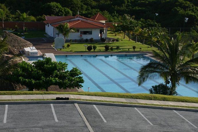 Imagen de los interiores del Hotel Suites Vista Bella. Foto 8