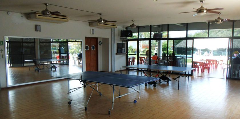 Imagen de la piscina del Hotel Suites Vista Bella. Foto 10