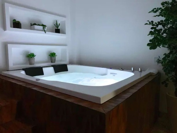 Imagen de la habitación del Hotel Suites Ximajo. Foto 18