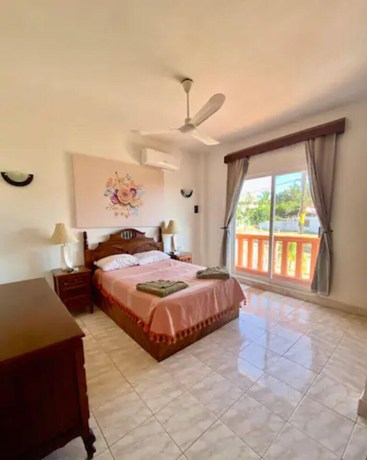 Imagen de la habitación del Hotel Suites Ximajo. Foto 20