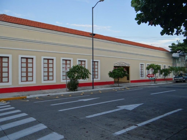 Imagen general del Hotel Suites Xiu. Foto 4