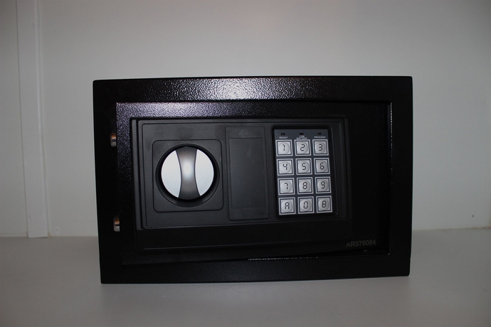 Imagen de la habitación del Hotel Suites You Gran Vía. Foto 8