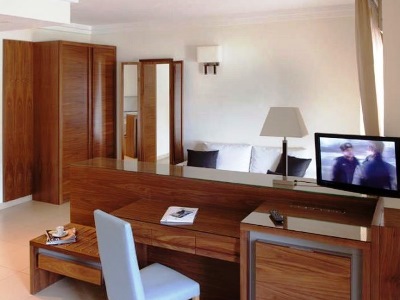 Imagen de la habitación del Hotel Suites & Residence Hotel. Foto 6