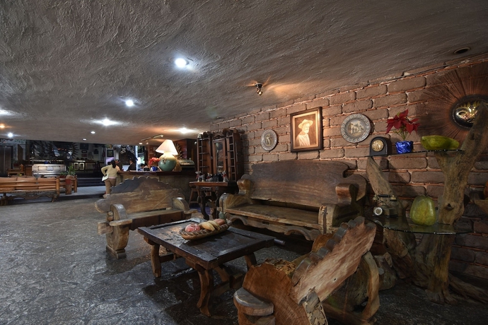 Imagen de los interiores del Hotel Suites del Sol. Foto 12